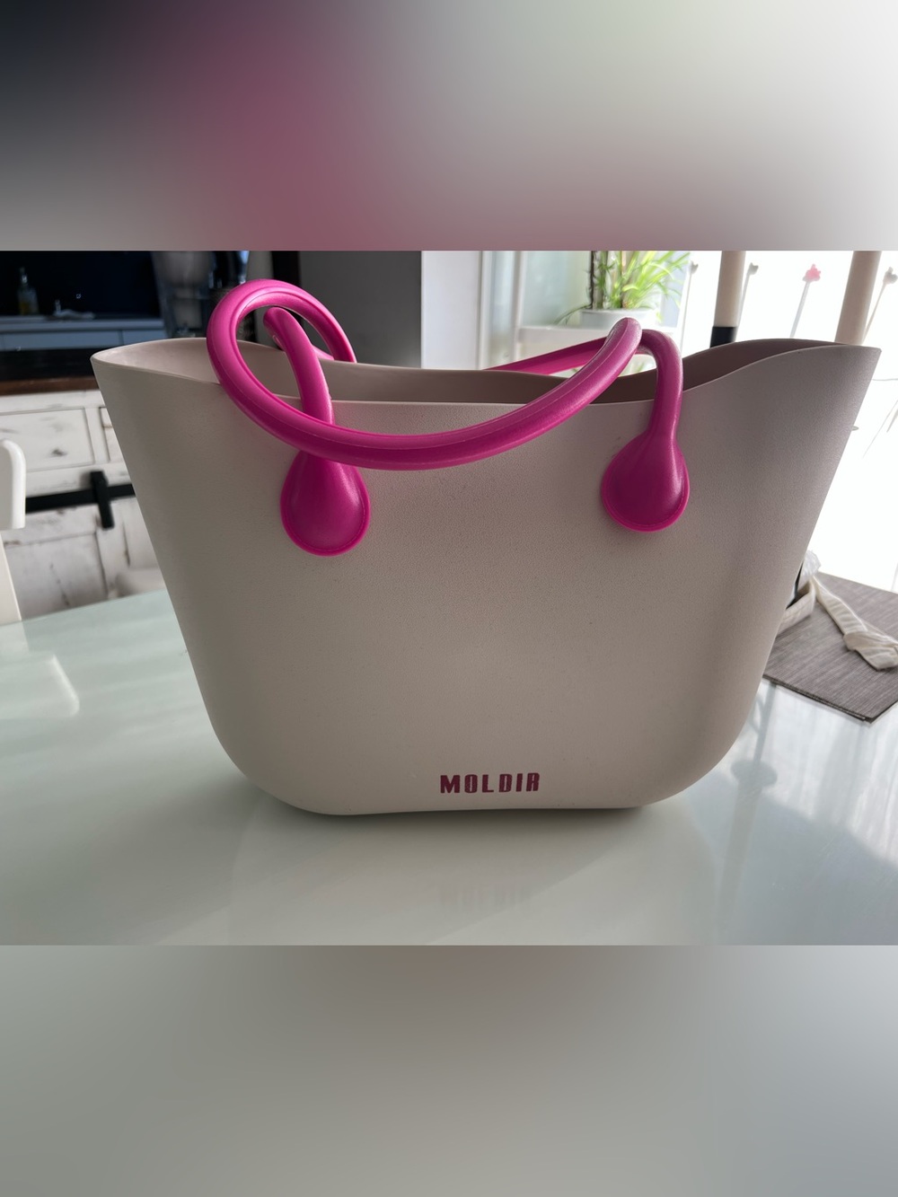 Moldir Cream Tote with Pink Handles